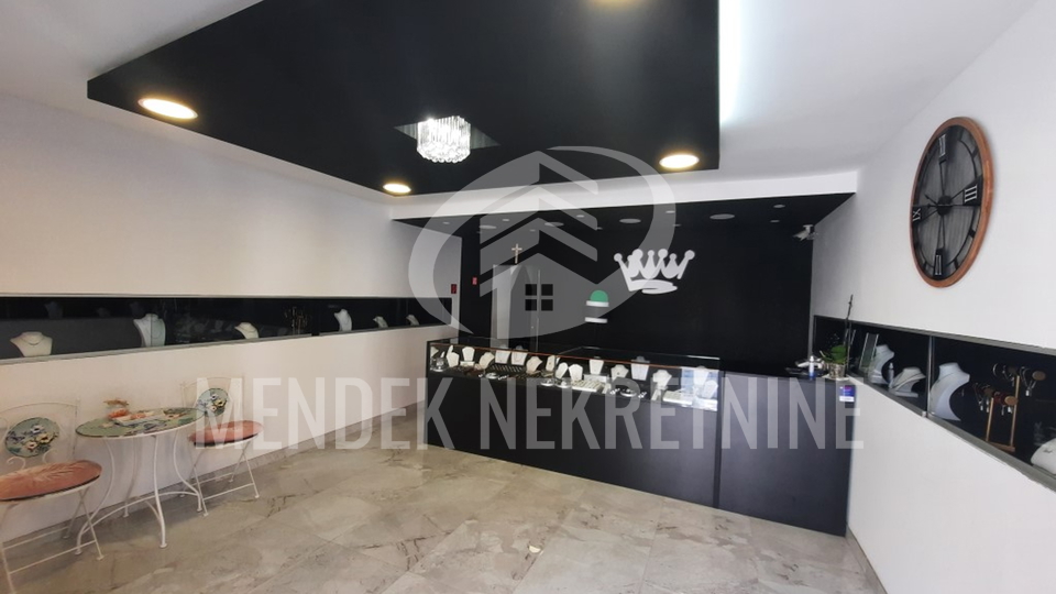 Commercial Property, 37 m2, For Sale, Varaždin - Centar